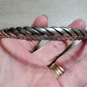 Elegant Silver Twisted Bracelet